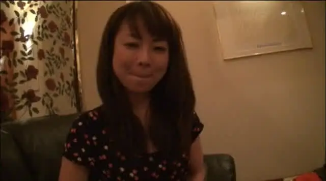 ふつうの人妻が目の前でウ… 人妻デリバリーうんこ