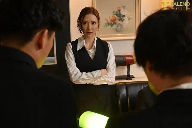 会社に1人はいる冷たく横… 深夜残業中に行列ができるOL中出し肉便器 藤井蘭々
