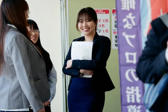 塾講師／27歳／外国語学… 【俺たちの穴】 進学塾講師とサイレントSEX 海智 27歳