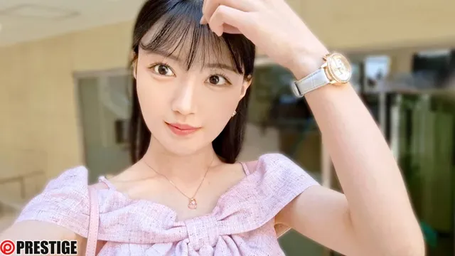 プレステージ専属女優『三… 三佳詩の甘い休日。
