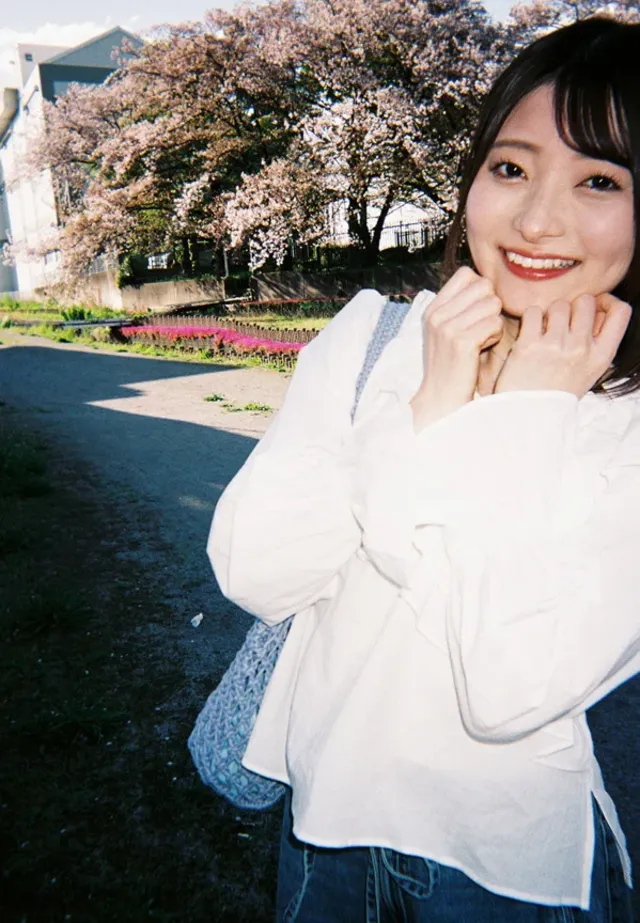 AM11:00、昨夜エッ… 美人セフレちゃん中城葵と朝から晩まで精飲と中出し