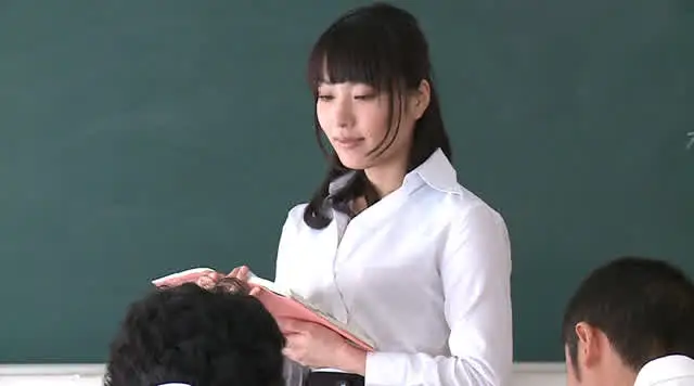 新任教師の可奈は、ほんの… 犯られまくる淫乱ドM女教師 由愛可奈