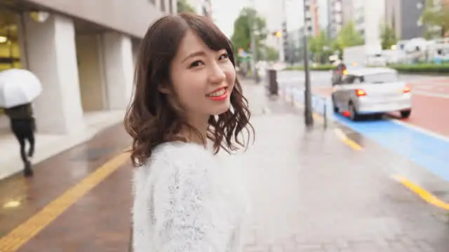 暴走するエロ度に止まらな… 見た目に対してエロさがレベチな彼女 真宮あやな