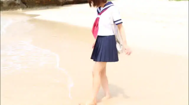プレステージ専属女優『鈴… プレステージ夏祭り2013 日焼け美少女。 鈴村あいり