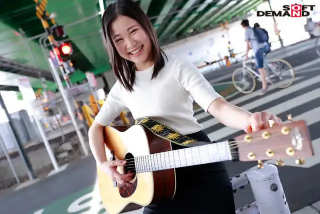 今回AV出演してくれた夏… 歌いたいし精子は飲みたいです ごっくん大好き夏花さん