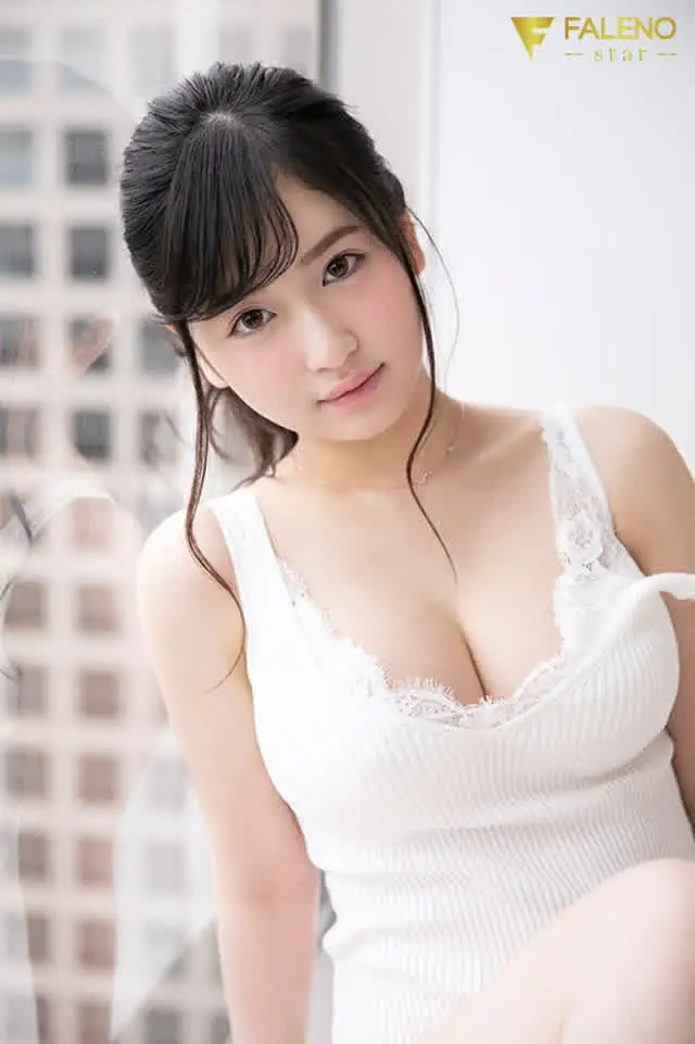 FALENOstar専属… 新人 FALENO star専属 決意のAV DEBUT 桃尻かなめ