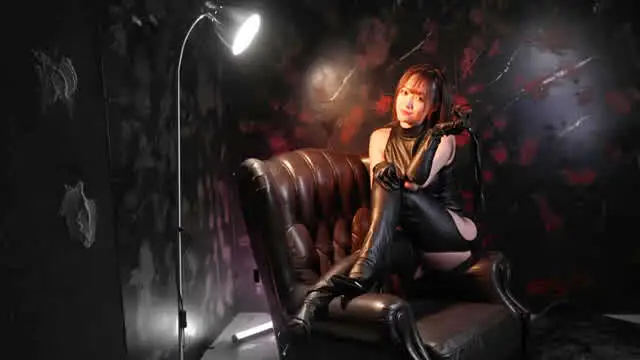 全コーナーボンテージの穂… 若宮穂乃×ボンテージQUEEN