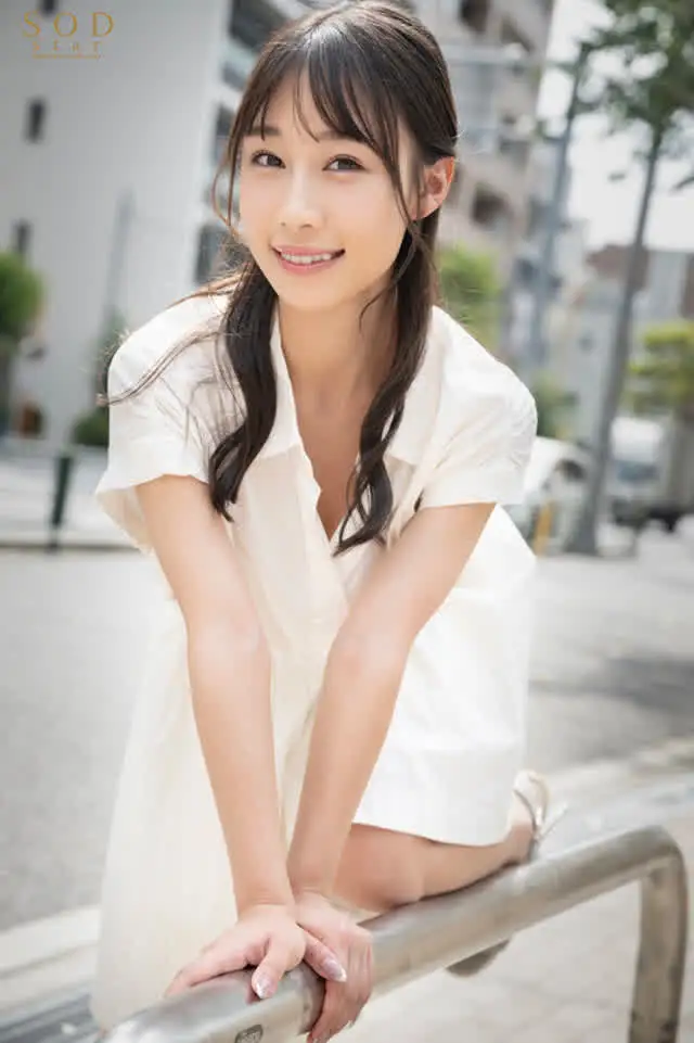 低身長軟体スレンダーな体… 素人男性の要望を何でも聞いてくれる癒しの女神！