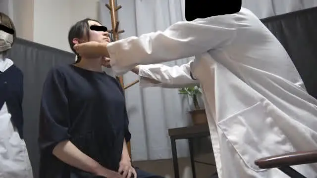レズ看護師とシフトが一緒… 街医者●撮【CHIKAN】（2）