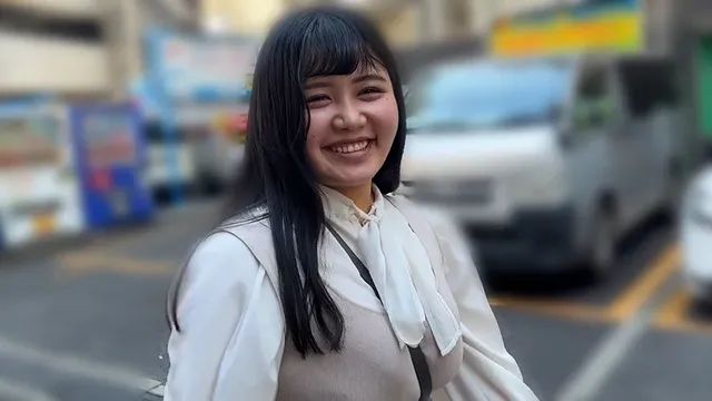 街行く女性に声をかけくす… 街角で声をかけてくすぐりさせてもらう みのりちゃん