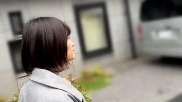 街行く女性に声をかけくす… 街角で声をかけてくすぐりさせてもらう みこちゃん