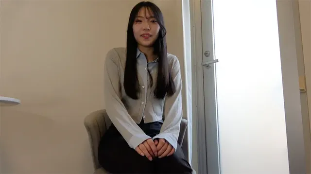 人気美人モデル・七藤優亜… 「七藤優亜ちゃんの私服で足裏くすぐり」七藤優亜1