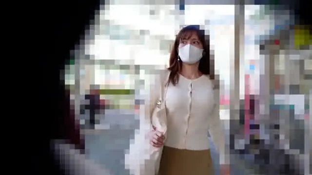 （1：名無しで行こう）×… 痴漢電車＃004 巨乳を強調し街を闊歩する変態女