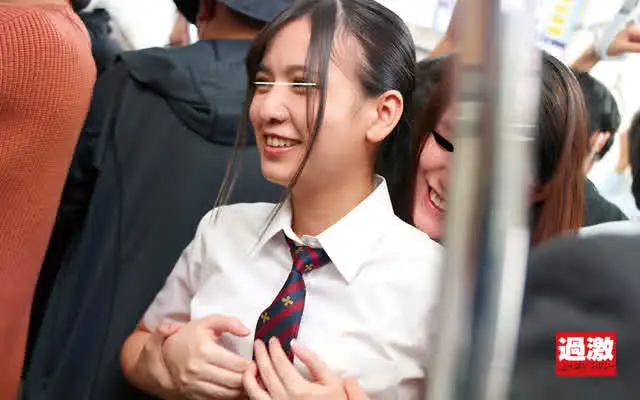 こんなエロい恰好でいたら… ミニスカJ○痴漢2 短いスカートをめくって犯りまくれ！