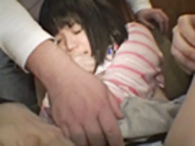 最悪のレイプ集団に襲われ… 流出した少女集団レイプ連続中出し投稿映像