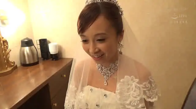 結婚式当日、純白ドレスに… 結婚式痴漢