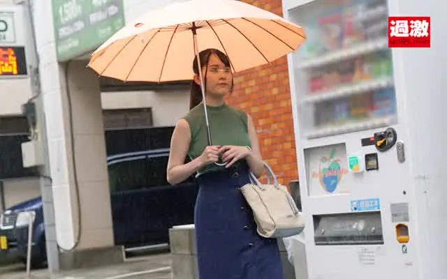 一人暮らしの自宅で超粘着… 女の腰を押さえつけ逃がさない鷲掴み膣奥射精3