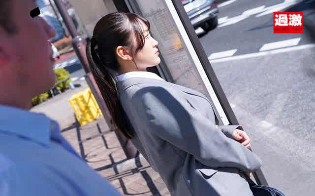 混雑する路線バスで出会っ… 制服越しにねっとり乳揉み痴漢19 爆乳女子○生