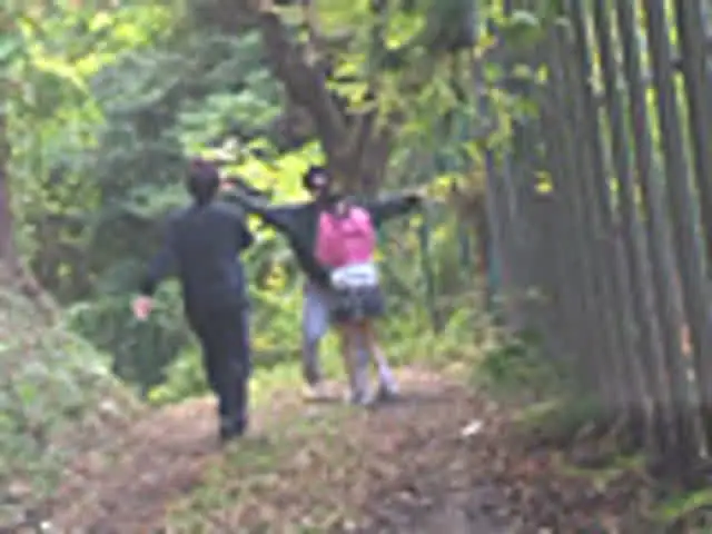 ある日突然、何の面識もな… 逃げまどう少女を捕まえて犯す卑劣な投稿映像