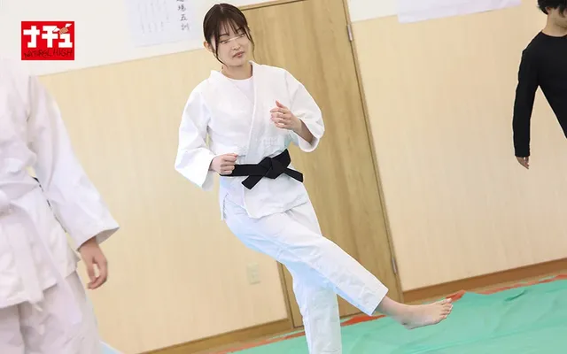 変態指導者に狙われたのは… 運動部女子羞恥2 ～柔道部～ 色白純朴女子