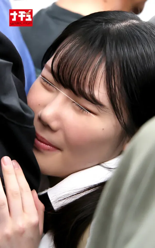 電車内で遭遇したのは通学… 連射電車2 推定145cm ムチペタ娘