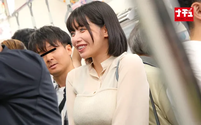 彼氏と乗車する巨乳女にハ… 声も出せず隠しエロ顔しまくる女2 デカ乳M女