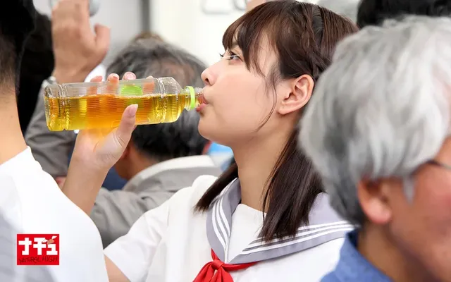 ターゲットは校則違反スカ… ミニスカ生足羞恥10 セーラー細足J○