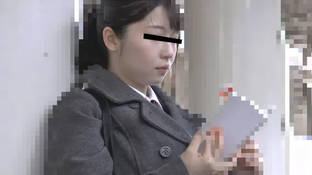 電車痴○からの個室連れ込… 制服娘 電車痴○そして…連れ込み○○○2