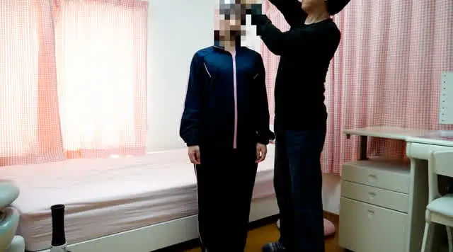 今回は、服の上に「透明ラ… ぐるぐる 中○生02