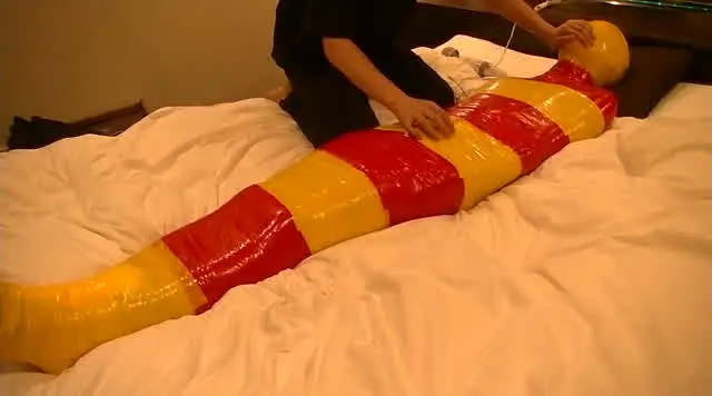全身完全拘束のマミフィケ… Mummification001