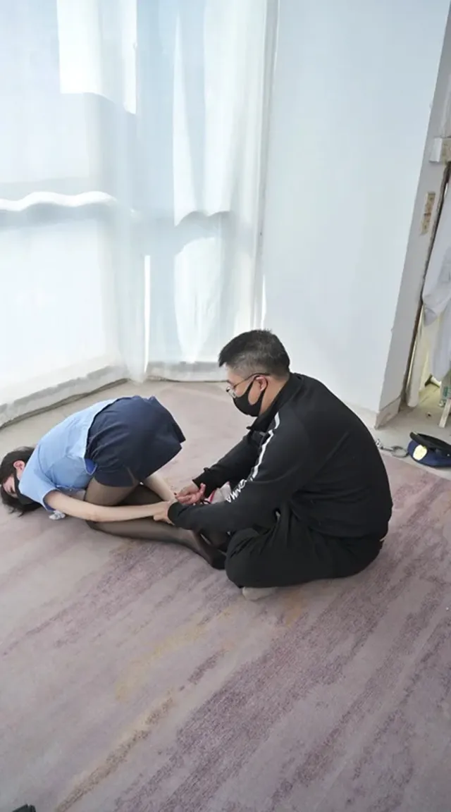 ついにマルタイを追い詰め… 隙を見せてしまったせいで反撃されてしまった婦警