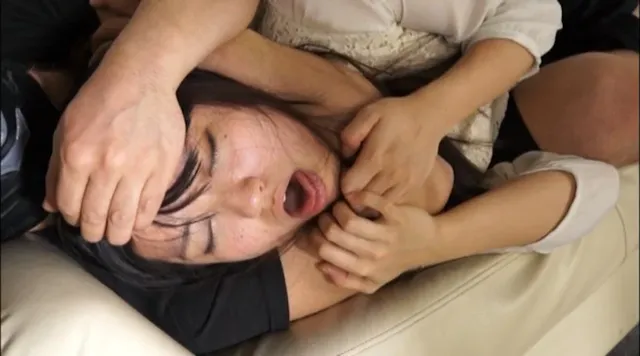 首絞め！イラマチオ！！女… 首絞め凶徒（8）